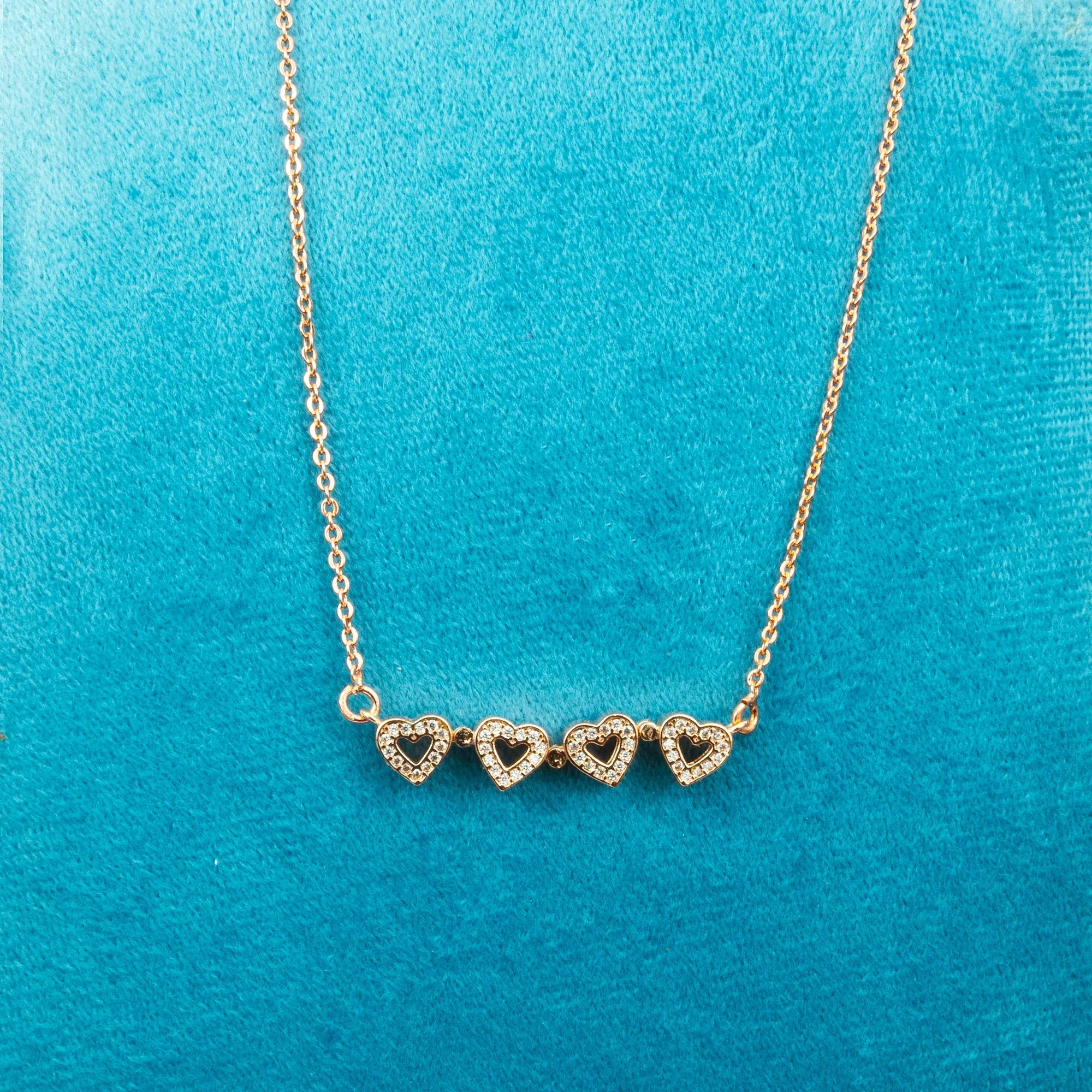 Amora Clover Transform Premium Necklace - Zaarva