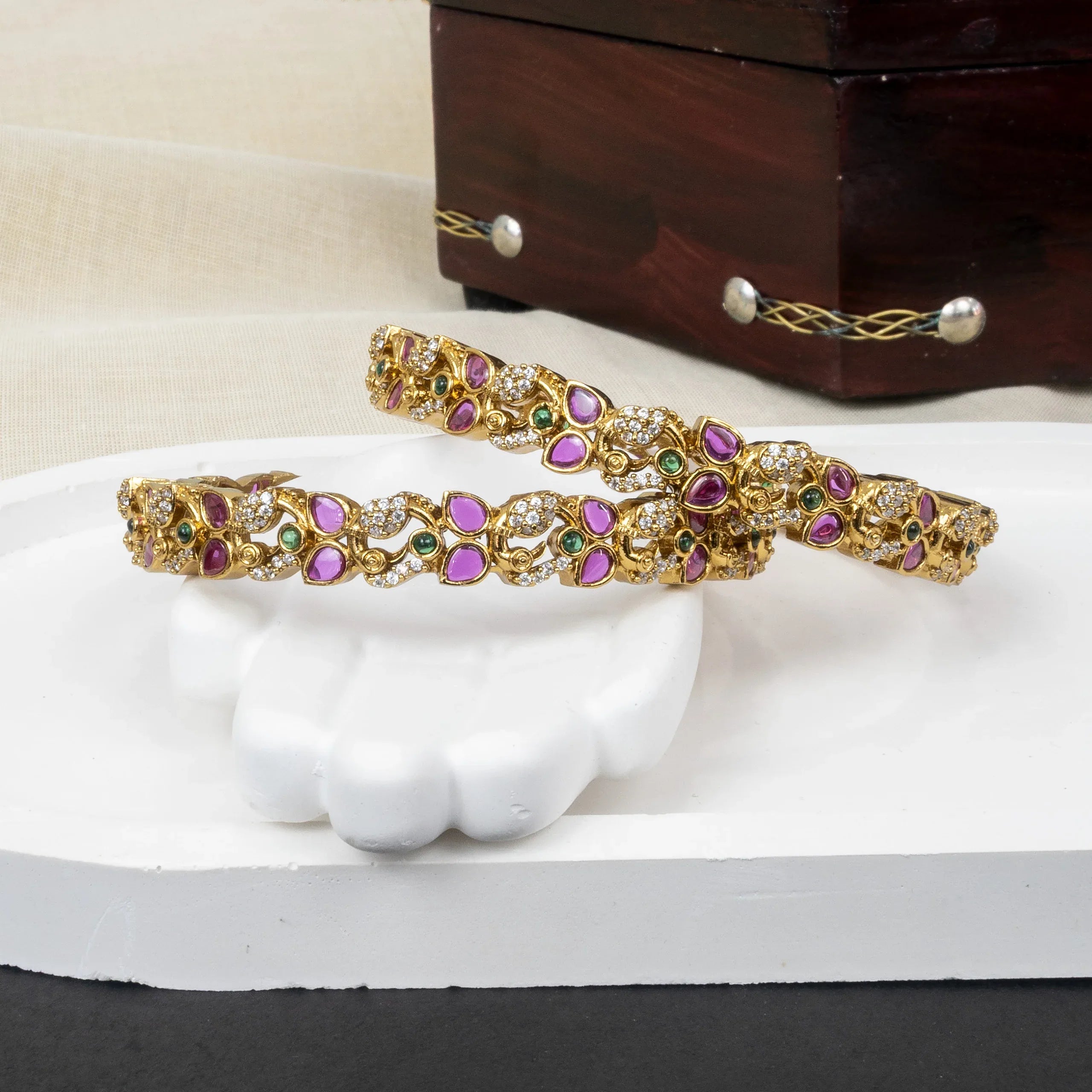 Aarohi Premium Kemp Stone Bangles – SET OF 2 - Zaarva